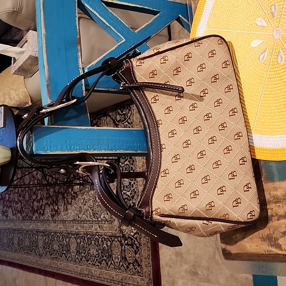 Dooney & Bourke Medium Satchel - Picture 2 of 6